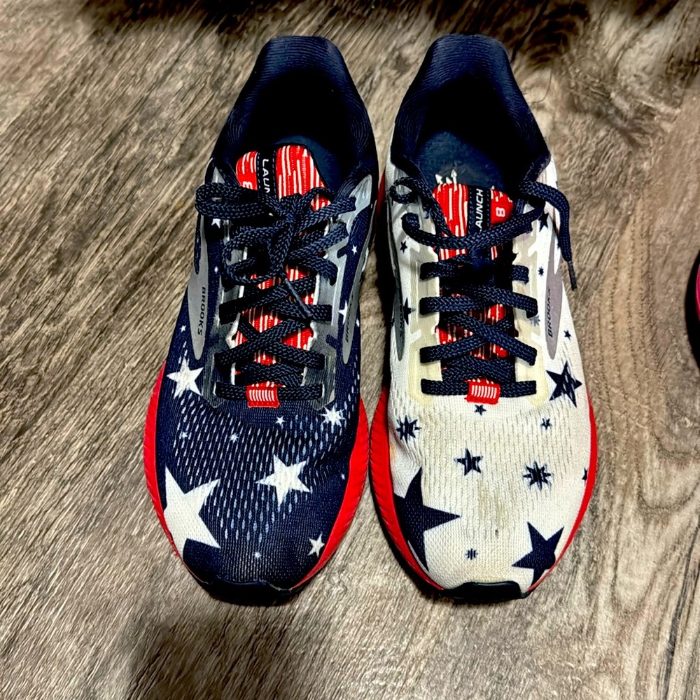 Used Brooks Launch Speed Neutral Patriotic Blue White Red Women's 8